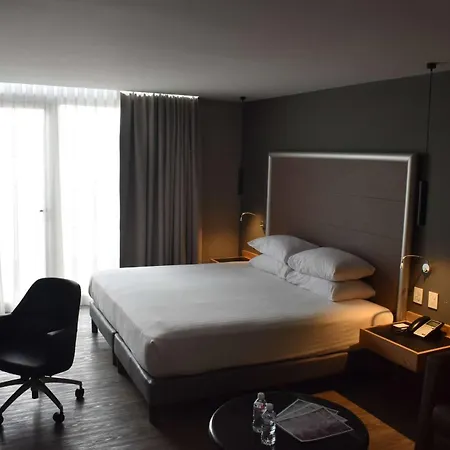 Ramada By Wyndham Mexico City Santa Fe-2