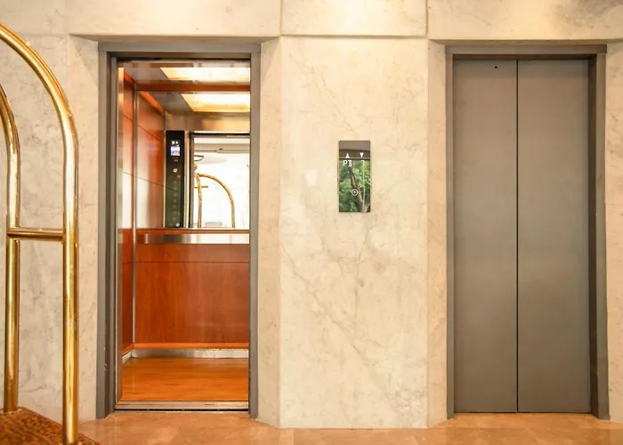 Stanza Hotel